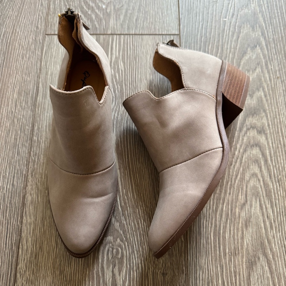 Qupid Ankle Boots